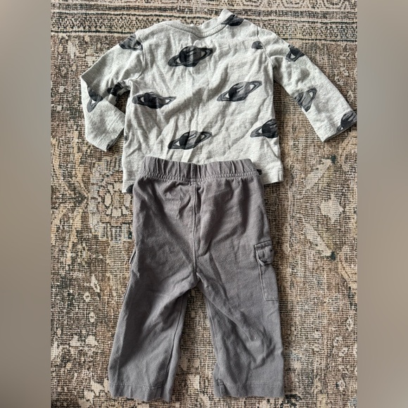 GAP Planet Print Top & Pants Set - Picture 2 of 2